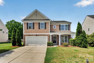 8915 Merrie Rose Avenue, Charlotte, NC 28213