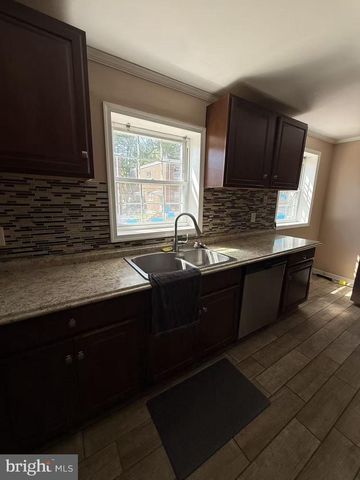 7640 FAIRFIELD ST, Philadelphia, PA 19152