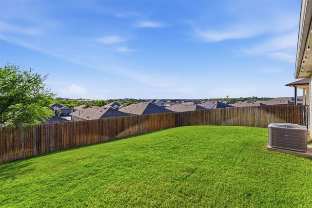 220 Apache Plum DR, Kyle, TX 78640