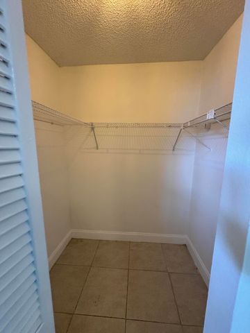 6300 S Falls Cir Drive 314, Lauderhill, FL 33319