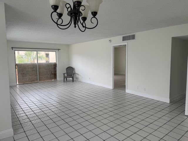 6300 S Falls Cir Drive 314, Lauderhill, FL 33319