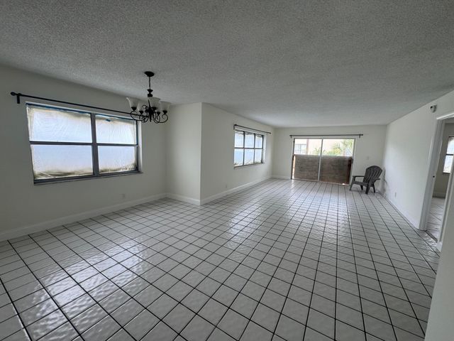 6300 S Falls Cir Drive 314, Lauderhill, FL 33319