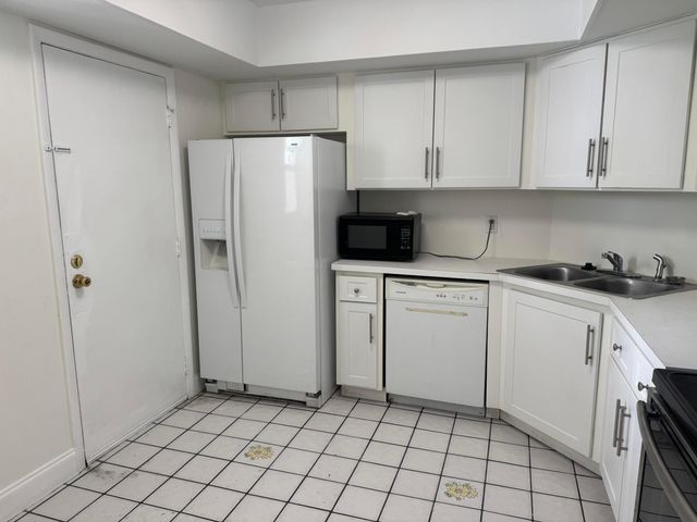 6300 S Falls Cir Drive 314, Lauderhill, FL 33319