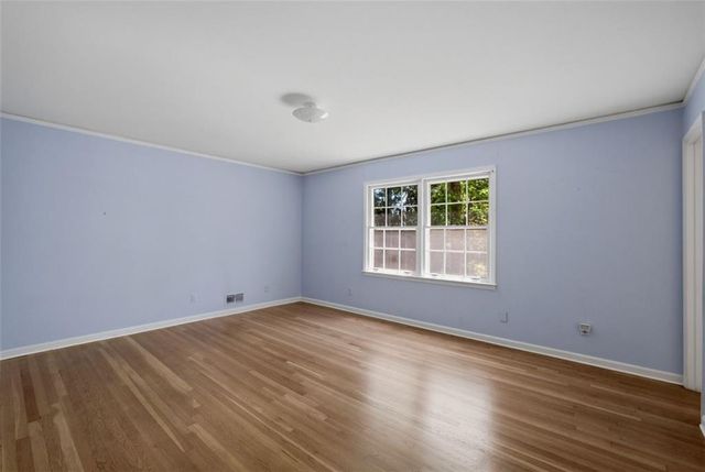 92 Brandon Ridge Drive, Sandy Springs, GA 30328