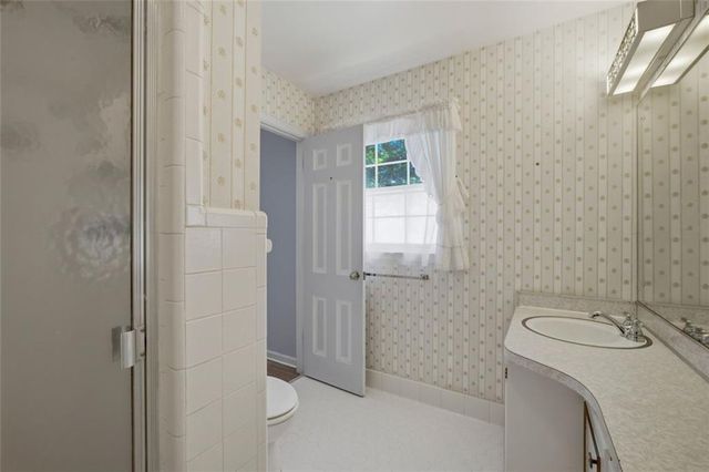 92 Brandon Ridge Drive, Sandy Springs, GA 30328