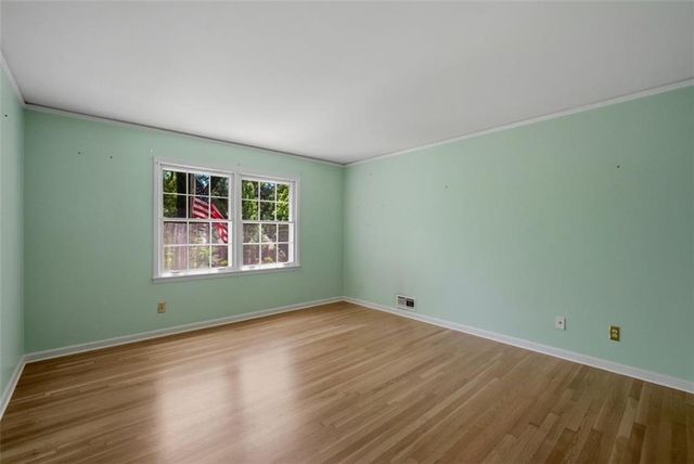 92 Brandon Ridge Drive, Sandy Springs, GA 30328