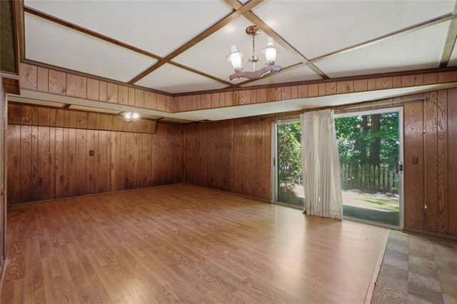 92 Brandon Ridge Drive, Sandy Springs, GA 30328