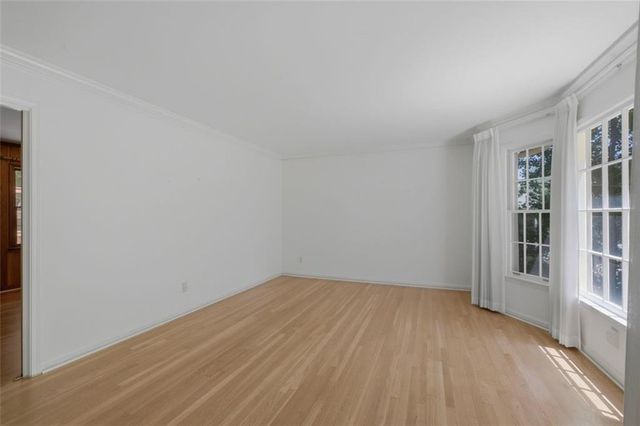 92 Brandon Ridge Drive, Sandy Springs, GA 30328