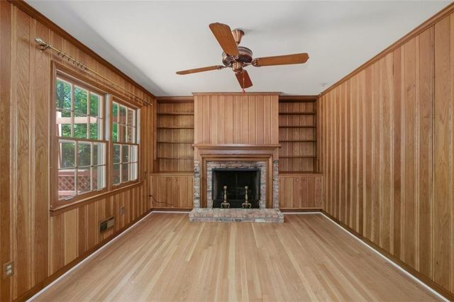 92 Brandon Ridge Drive, Sandy Springs, GA 30328