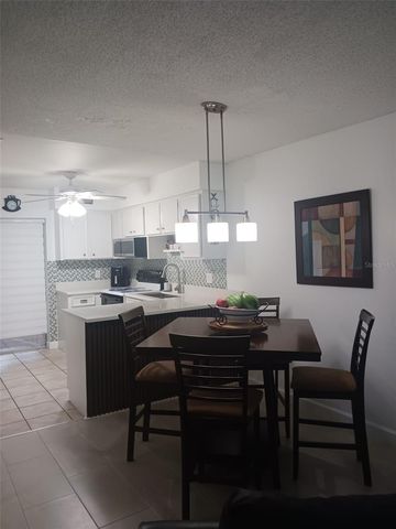 92 92 LAKE VILLA WAY, Kissimmee, FL 34743
