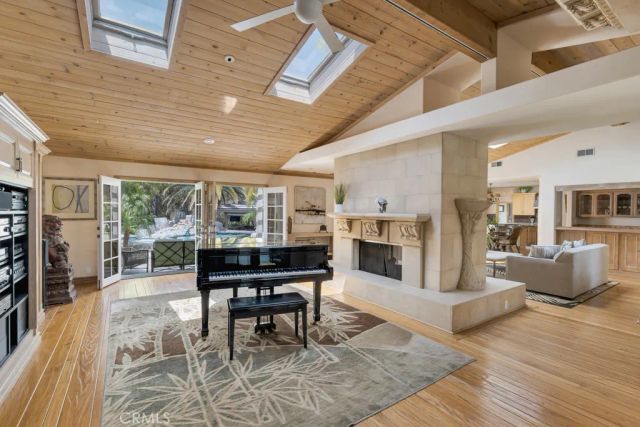 11901 Susan, Granada Hills, CA 91344