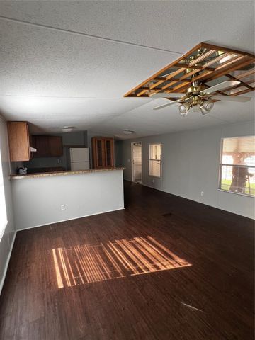 3902 Marzia Avenue, Fresno, TX 77545