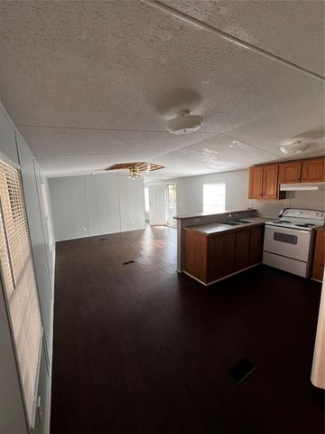 3902 Marzia Avenue, Fresno, TX 77545
