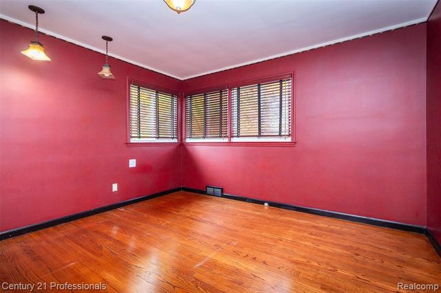 4133 Amherst Road, Royal Oak, MI 48073