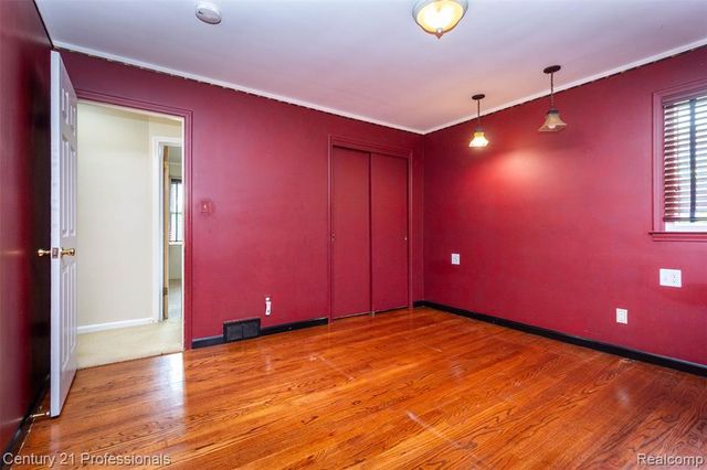4133 Amherst Road, Royal Oak, MI 48073