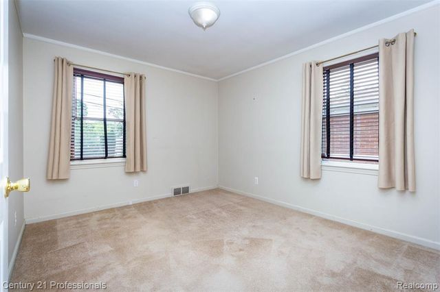 4133 Amherst Road, Royal Oak, MI 48073
