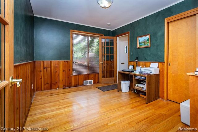 4133 Amherst Road, Royal Oak, MI 48073