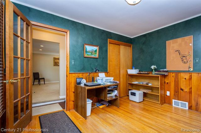 4133 Amherst Road, Royal Oak, MI 48073