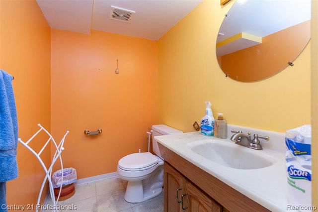 4133 Amherst Road, Royal Oak, MI 48073