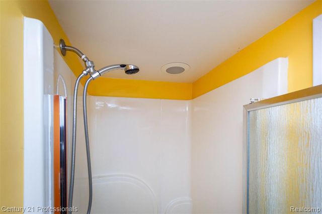 4133 Amherst Road, Royal Oak, MI 48073