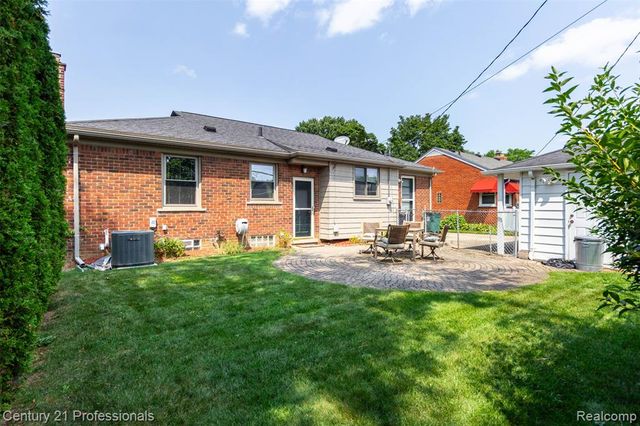 4133 Amherst Road, Royal Oak, MI 48073