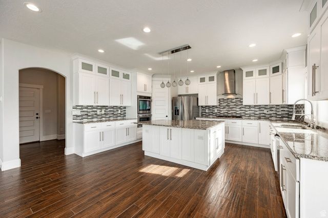 910 S PACE PL, North Salt Lake, UT 84054