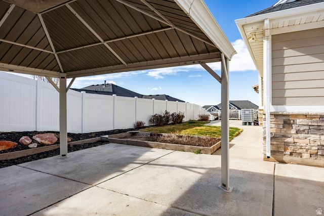 910 S PACE PL, North Salt Lake, UT 84054