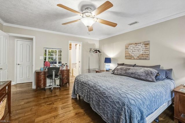 303 Nottingham PL, Smithfield, VA 23430