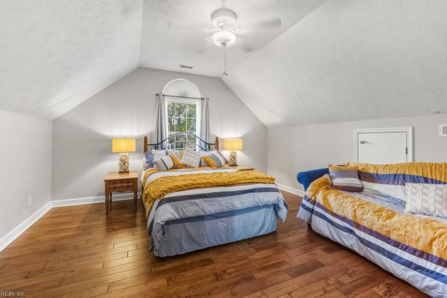 303 Nottingham PL, Smithfield, VA 23430