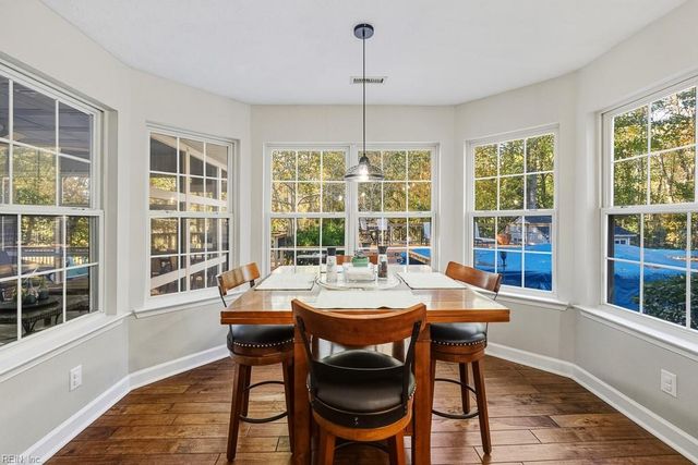 303 Nottingham PL, Smithfield, VA 23430