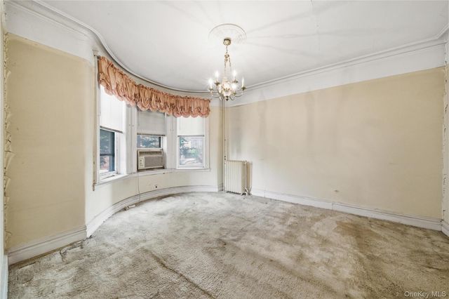 60-73 69th Avenue, Ridgewood, NY 11385