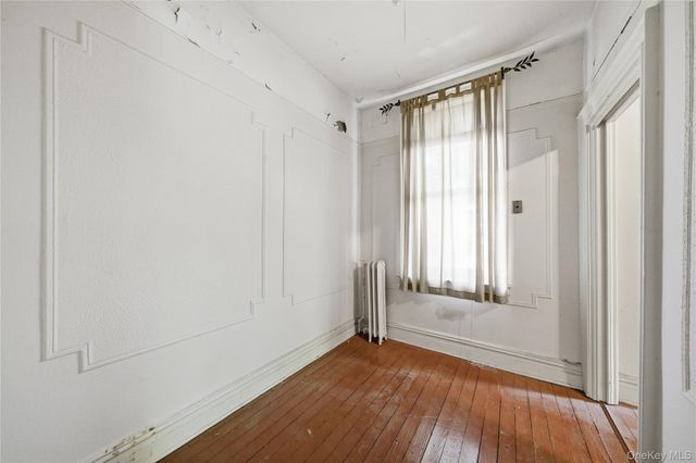 60-73 69th Avenue, Ridgewood, NY 11385