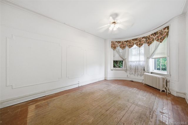 60-73 69th Avenue, Ridgewood, NY 11385