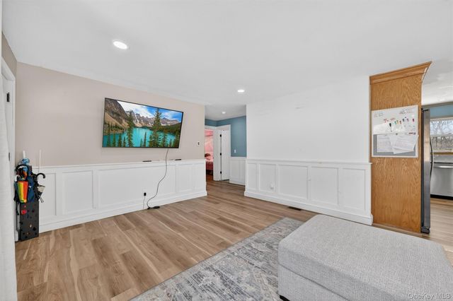 51 E Green Road, Rock Tavern, NY 12575