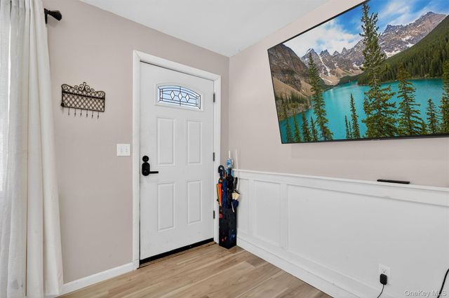 51 E Green Road, Rock Tavern, NY 12575