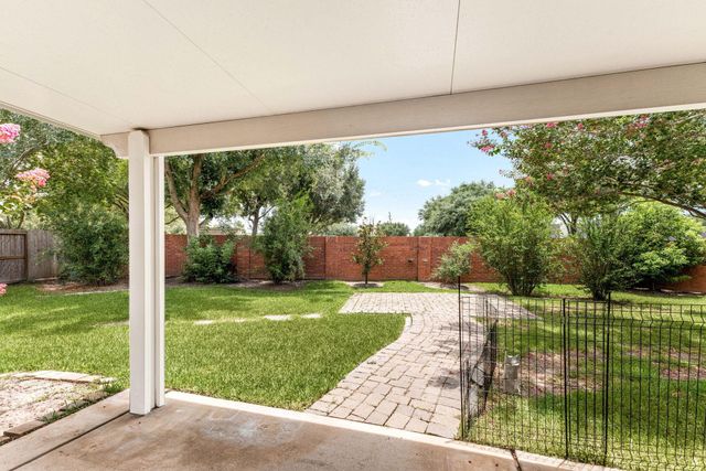 2231 Megellan Point Lane, Pearland, TX 77584