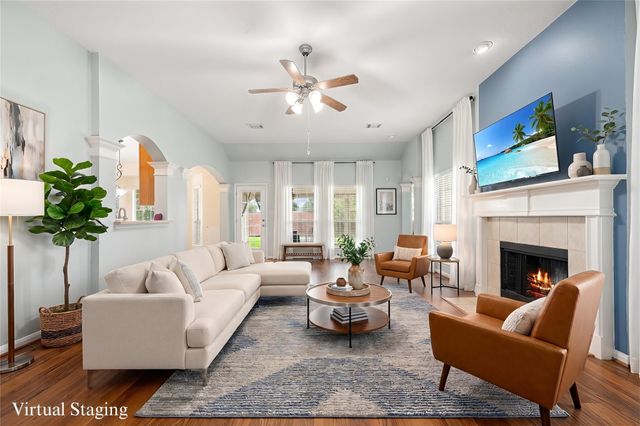 2231 Megellan Point Lane, Pearland, TX 77584