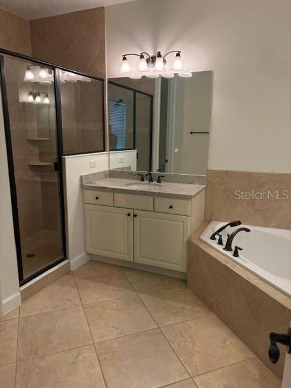 Image 8 of property listing at 1886 PIEDMONT PLACE, Lake Mary, FL 32746