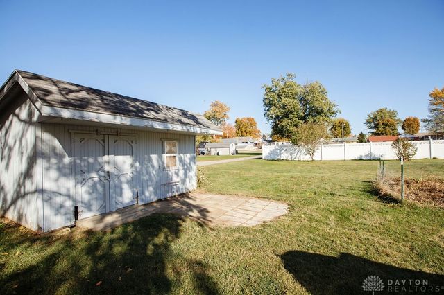 105 E 1st Street, Fletcher, OH 45326