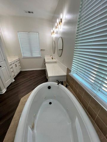 1123 Brigham Drive, Forney, TX 75126