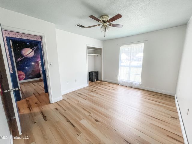 7400 Kentwood Drive, Biloxi, MS 39532