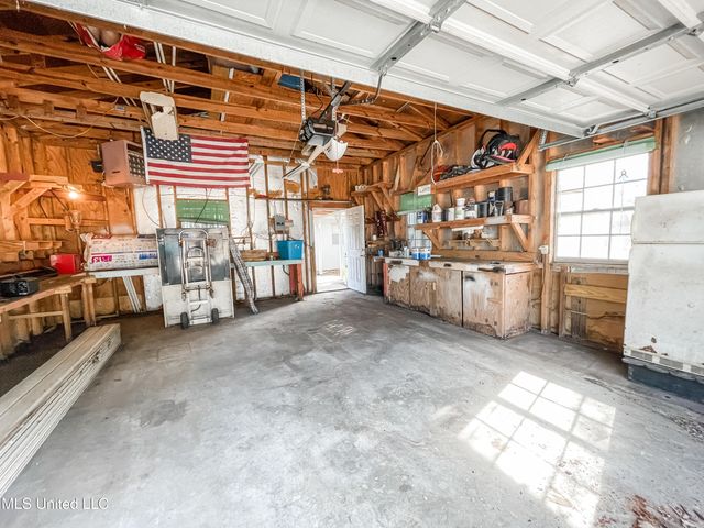 7400 Kentwood Drive, Biloxi, MS 39532