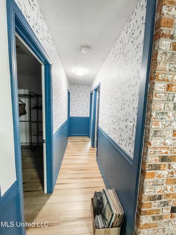 7400 Kentwood Drive, Biloxi, MS 39532