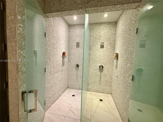 1080 Brickell Ave 2208, Miami, FL 33131