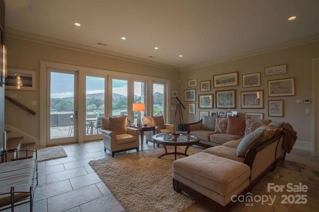 15 Water View Court, Travelers Rest, SC 29690