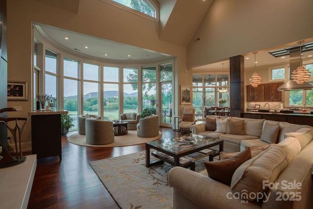 15 Water View Court, Travelers Rest, SC 29690