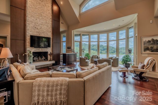 15 Water View Court, Travelers Rest, SC 29690