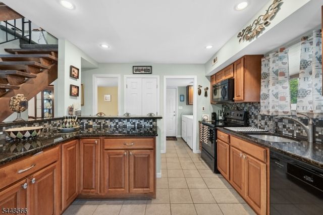 510 Auten Road 2A, Hillsborough Twp., NJ 08844
