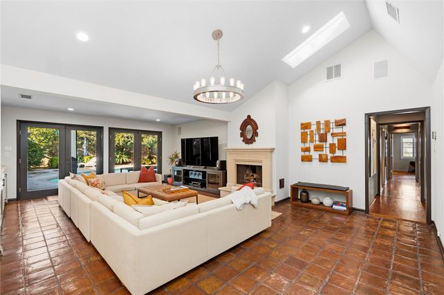 4614 Shetland Lane, Houston, TX 77027