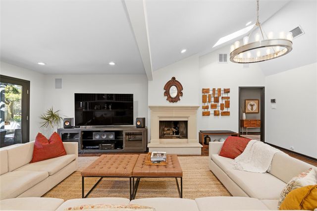 4614 Shetland Lane, Houston, TX 77027